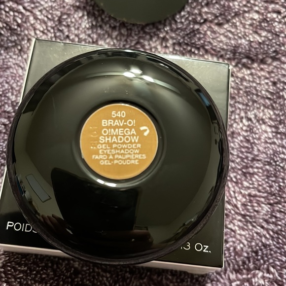 Marc Jacobs O!mega Gel Powder Eyeshadow - Picture 3 of 5